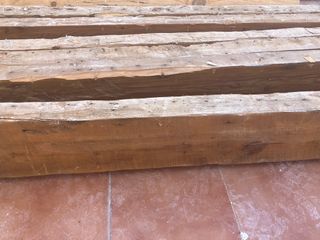 Vigas de madera rústica