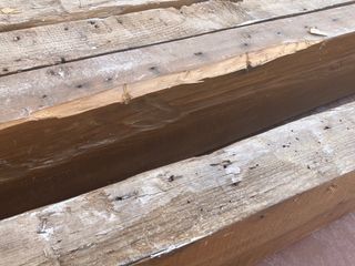 Vigas de madera rústica