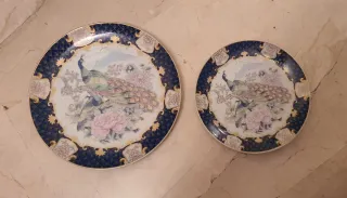 Set di 2 Piatti in Ceramica Giapponese Pavoni
