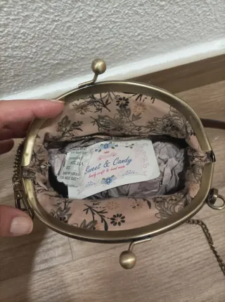 Bolso de mano con cierre de boquilla