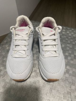 Zapatillas Skechers Talla 33 Blancas