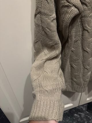 Jersey trenzado con capucha beige talla única