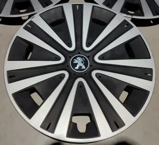 Tapacubos Peugeot Partner Tepee 2016