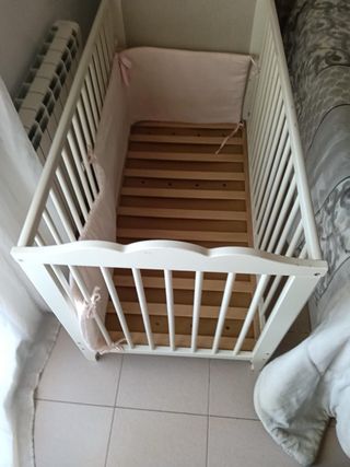 Culla in legno bianco