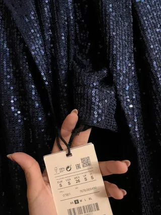 Traje de lentejuelas azul