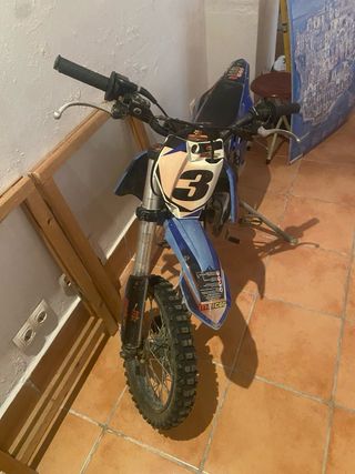 Moto de cross gasolina