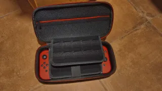 Custodia rigida per Nintendo Switch