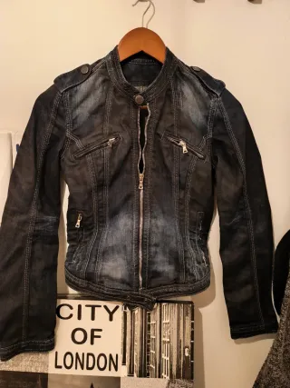 Cazadora vaquera Pepe Jeans negra/azul