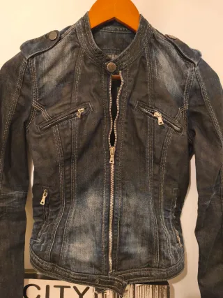 Cazadora vaquera Pepe Jeans negra/azul