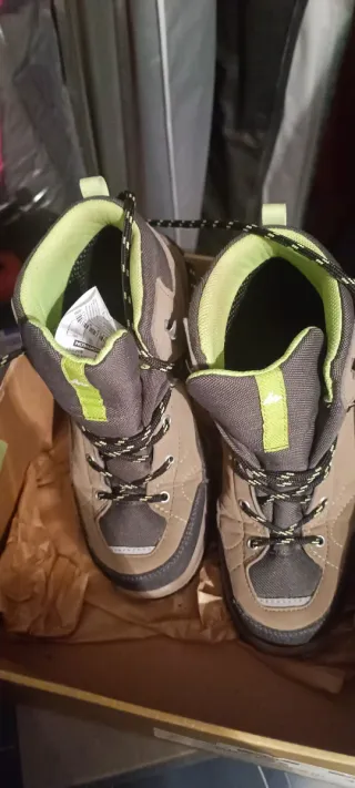 Bota niño Quechua impermeable