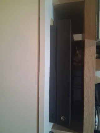 Xbox One X Microsoft Negra