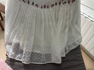 Camisa Zara bordada floral blanca Talla M