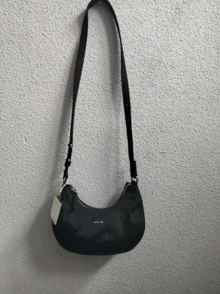 Bolso de hombro negro