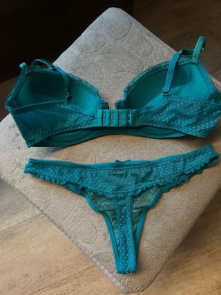 Conjunto lencería verde azulado encaje
