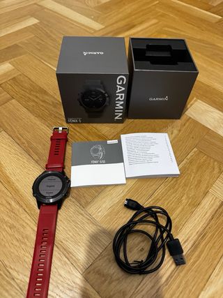 Garmin Fenix 5 Smartwatch Nero/Rosso