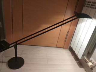 Lámpara Fase Cisne Negra Metal