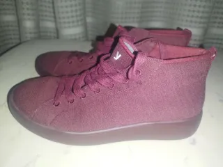 Botas y Zapatillas Yuccs Merino Casual, Talla 39.