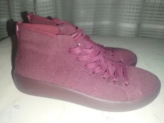 Botas y Zapatillas Yuccs Merino Casual, Talla 39.