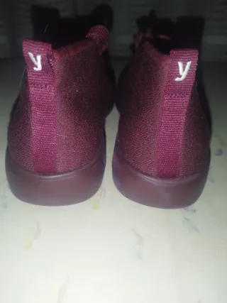 Botas y Zapatillas Yuccs Merino Casual, Talla 39.