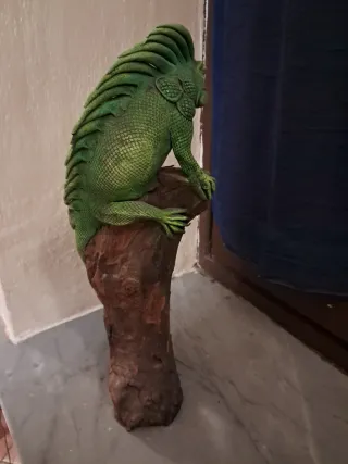 Scultura Iguana Verde Legno