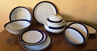 SERVIZIO PIATTI DI PORCELLANA BAVARIA BLU E ORO