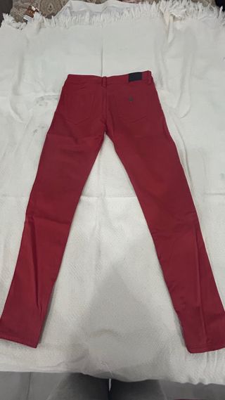 Guess Jeans Rojos Talla 26 tiro bajo