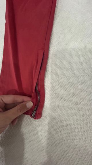 Guess Jeans Rojos Talla 26 tiro bajo