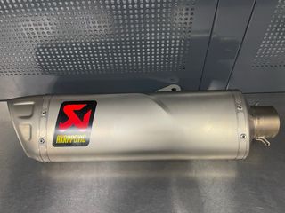 Akrapovic Escape