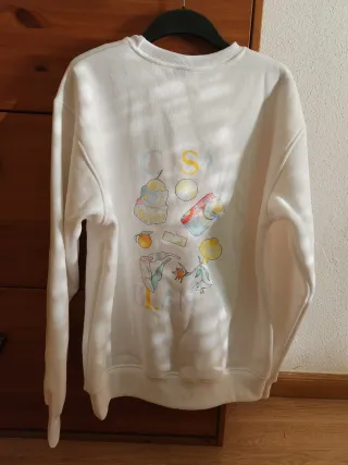 Sudadera blanca con estampado