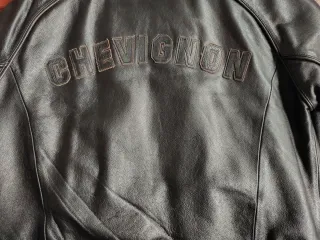 Cazadora Chevignon Negra Cuero Talla L