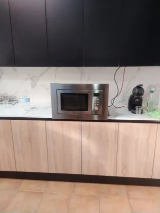 Microondas Candy integrable 20L