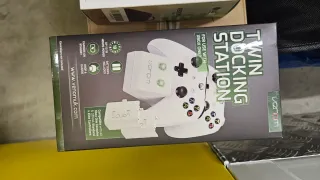 Base di ricarica per controller Xbox One Venom