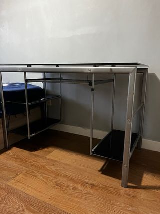 Escritorio cristal negro y metal