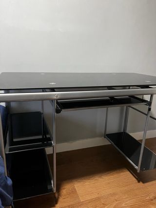 Escritorio cristal negro y metal