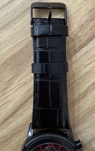 Elegante reloj Guess Cronógrafo Negro y Dorado