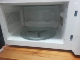 Microondas con grill Cecotec Blanco