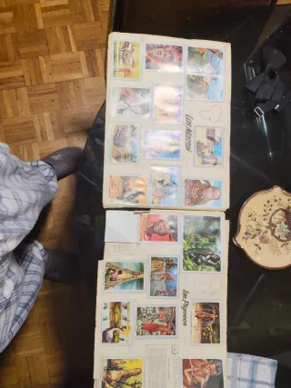 Álbum de cromos Los Tibetanos y Los Ainos