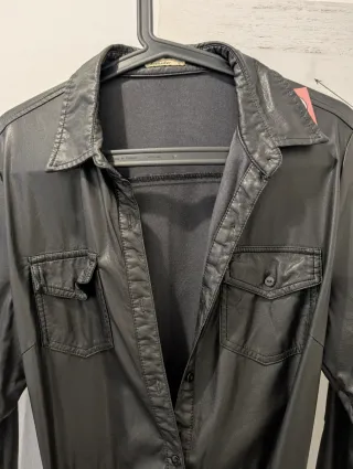 Vestido midi efecto piel