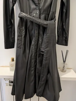 Vestido midi efecto piel