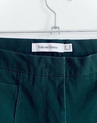 Pantalones verdes ajustados cremallera dorada tall