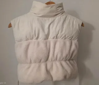 Chaleco blanco efecto piel
