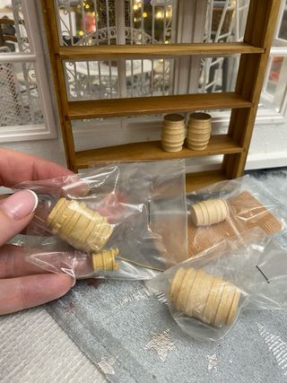 Scaffale per Casa delle Bambole