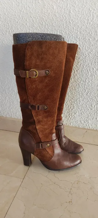 Botas de tacón de ante y piel