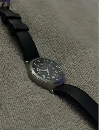 Reloj Victorinox Swiss Army Negro/Plata
