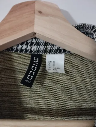 Americana H&M cuadros blanco y negro