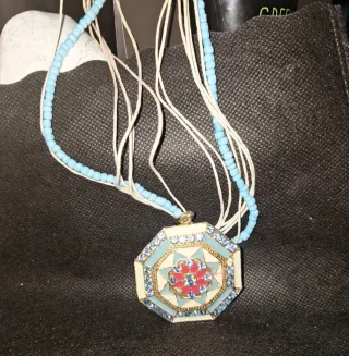 10 collane bigiotteria in scatola