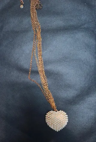 10 collane bigiotteria in scatola