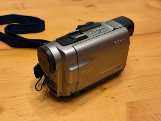 Videocámara Sony Handycam DCR-TRV7E MiniDV