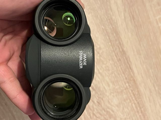 Prismatici Canon 10x30 IS II