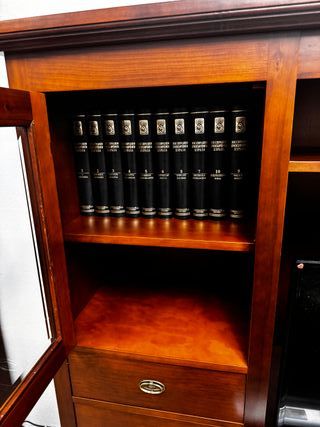 Mueble TV salón madera y cristal